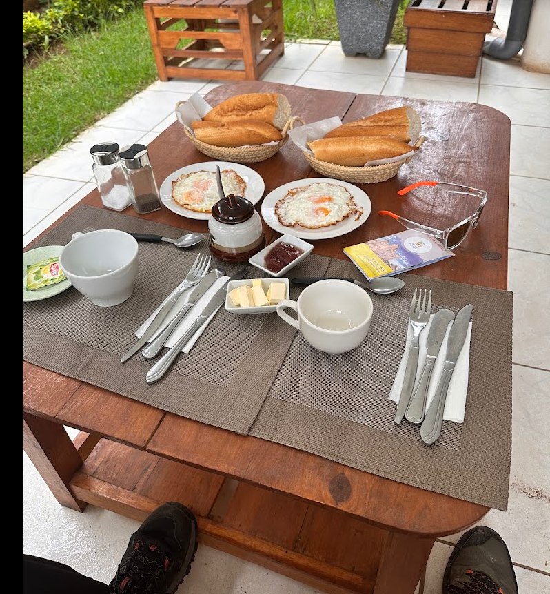Terrasse · un petit-déjeuner au jardin